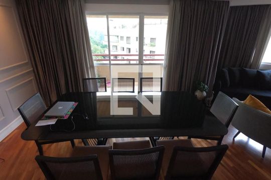 Sala de apartamento para alugar com 2 quartos, 120m² em Jardim Ampliação, São Paulo