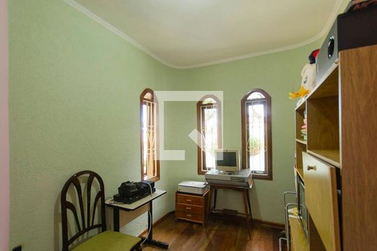 Escritório de casa para alugar com 5 quartos, 590m² em Jardim Triana, São Paulo