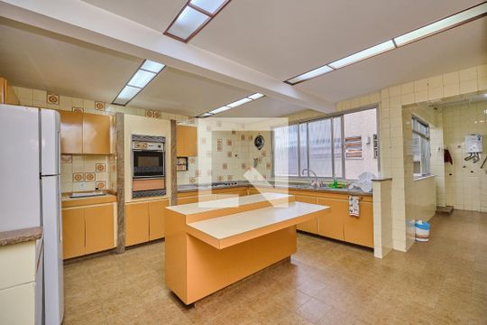 Cozinha de apartamento à venda com 3 quartos, 185m² em Tijuca, Rio de Janeiro