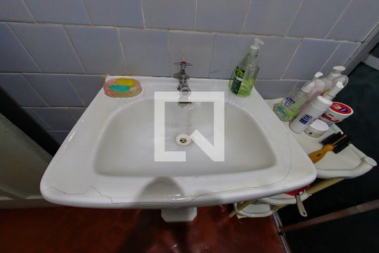 Banheiro  de casa à venda com 3 quartos, 210m² em Vila Medeiros, São Paulo