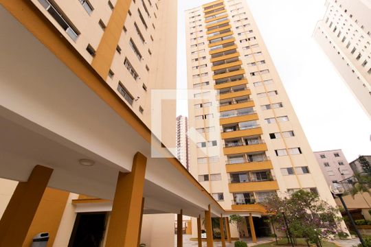 Fachada do Prédio de apartamento para alugar com 2 quartos, 70m² em Santana, São Paulo