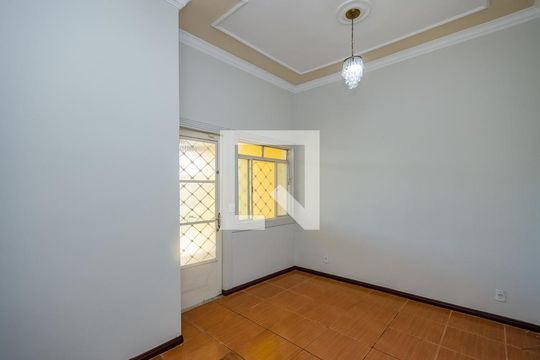 Sala de casa à venda com 3 quartos, 200m² em Dom Bosco, Belo Horizonte