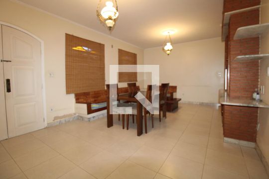 Sala de casa à venda com 4 quartos, 300m² em Jardim Guanabara, Campinas
