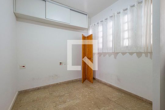 Casa à venda com 5 quartos, 400m² em Sumarezinho, São Paulo
