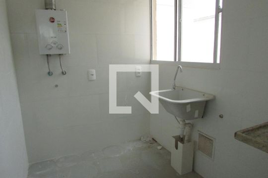 Área de Serviço de apartamento para alugar com 2 quartos, 42m² em Guaratiba, Rio de Janeiro