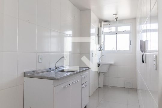 Cozinha de apartamento à venda com 2 quartos, 51m² em São Sebastião, Porto Alegre