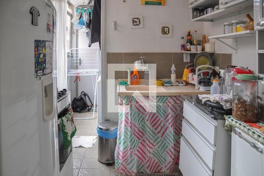 Cozinha de apartamento à venda com 3 quartos, 75m² em Fátima, Niterói