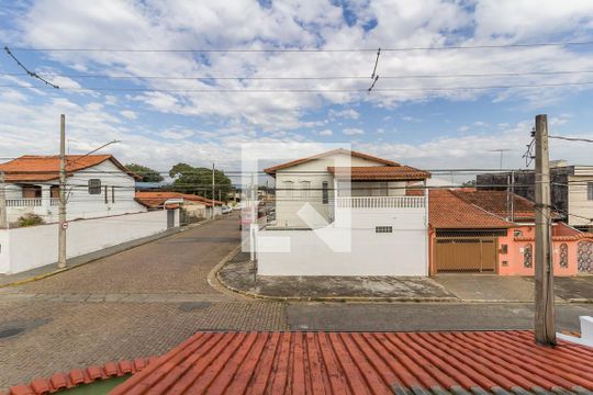 Vista do Quarto 3 de casa para alugar com 3 quartos, 117m² em Vila Industrial, Mogi das Cruzes