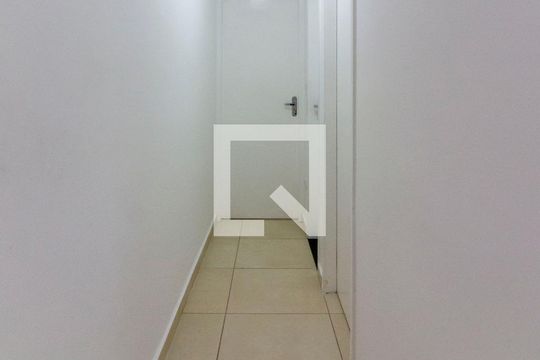 Corredor de apartamento à venda com 2 quartos, 39m² em Cidade Antônio Estêvão de Carvalho, São Paulo