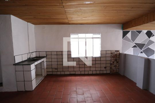 Cozinha de casa para alugar com 2 quartos, 140m² em Vila Laís, São Paulo