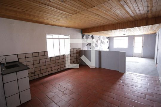Cozinha de casa para alugar com 2 quartos, 140m² em Vila Laís, São Paulo