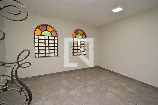 Casa à venda com 3 quartos, 185m² em Vila Augusta, Guarulhos