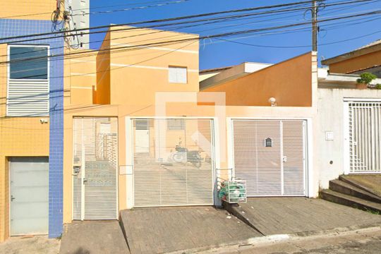 Fachada de kitnet/studio para alugar com 1 quarto, 25m² em Vila Granada, São Paulo
