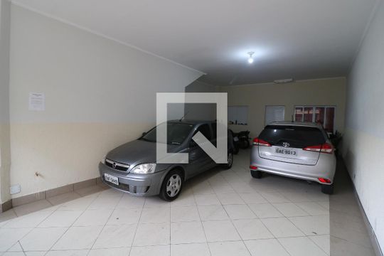 Garagem de casa para alugar com 1 quarto, 60m² em Jardim Paraguaçu, São Paulo