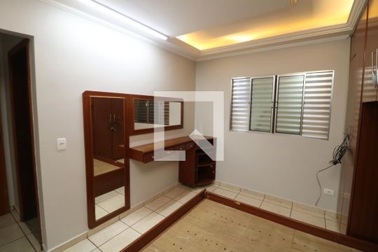Suite de casa para alugar com 1 quarto, 60m² em Jardim Paraguaçu, São Paulo