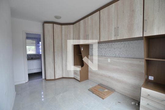 Suíte de apartamento à venda com 2 quartos, 60m² em Glória, Porto Alegre