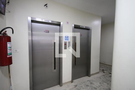 Hall de Entrada de apartamento à venda com 2 quartos, 48m² em Cambuci, São Paulo