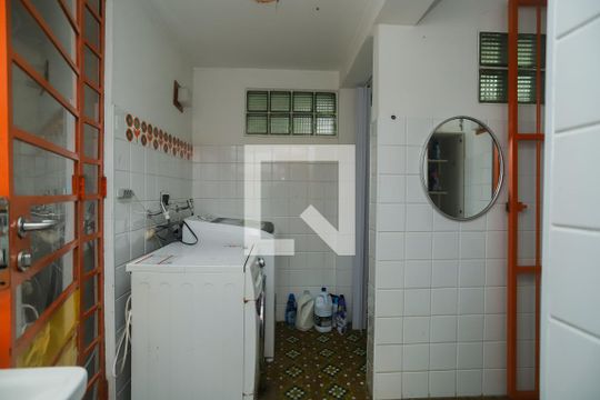Área de Serviço de casa à venda com 4 quartos, 440m² em Alto da Lapa, São Paulo
