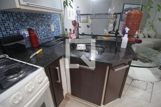 Pia de apartamento à venda com 1 quarto, 58m² em Jardim Ampliação, São Paulo
