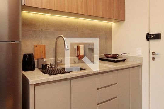 Cozinha de kitnet/studio à venda com 0 quarto, 25m² em Bela Vista, São Paulo