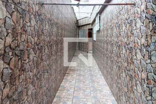 Corredor externo de casa à venda com 3 quartos, 56m² em Vila Lageado, São Paulo