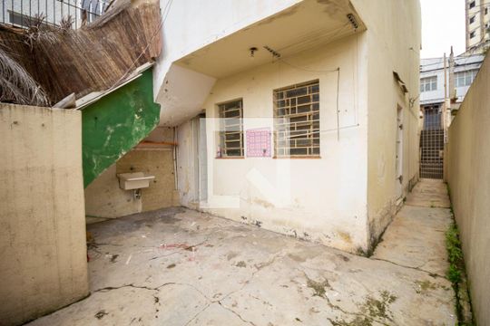 Quintal  de casa para alugar com 1 quarto, 50m² em Vila Mariana, São Paulo