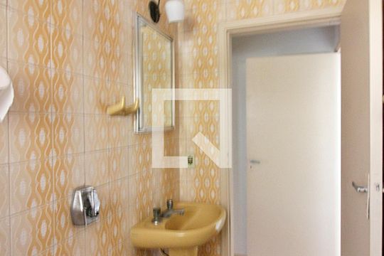 Banheiro do Quarto 1 - Suíte de casa à venda com 4 quartos, 180m² em Ferrazópolis, São Bernardo do Campo