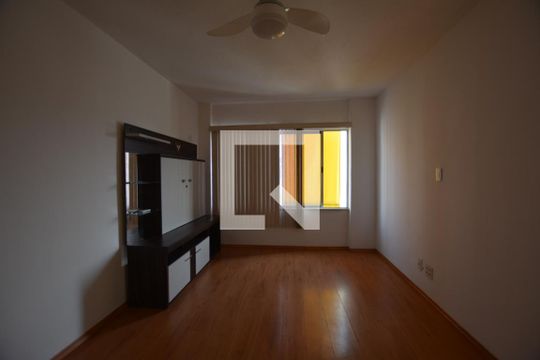 Apartamento para alugar com 2 quartos, 60m² em Praça Seca, Rio de Janeiro