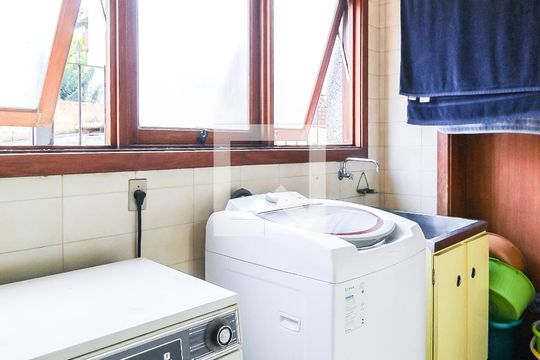 Área de serviço de apartamento à venda com 3 quartos, 167m² em Petrópolis, Porto Alegre