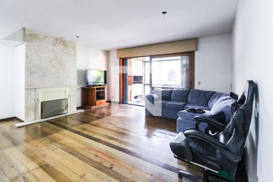 Sala de apartamento à venda com 3 quartos, 167m² em Petrópolis, Porto Alegre