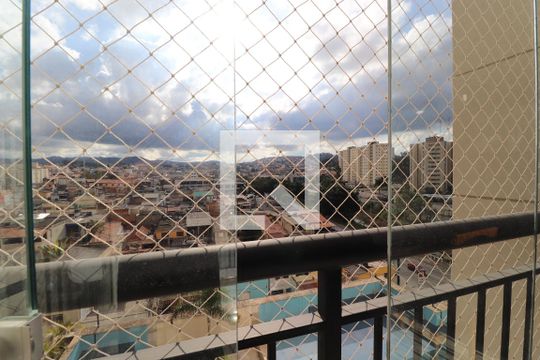 varanda de apartamento para alugar com 2 quartos, 56m² em Jardim Flor da Montanha, Guarulhos