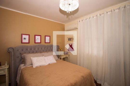 Quarto 1 de apartamento à venda com 2 quartos, 60m² em Medianeira, Porto Alegre