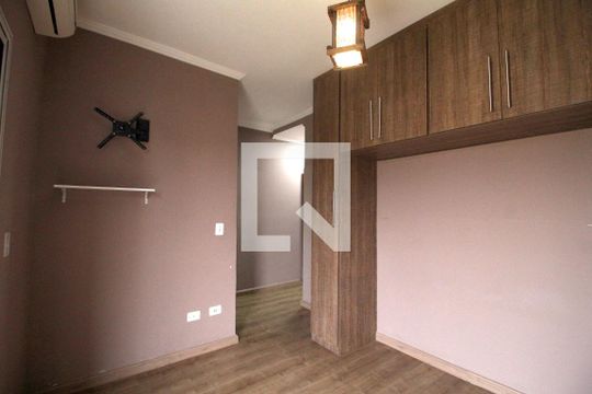 Suíte de apartamento para alugar com 2 quartos, 64m² em Vila Mineirão, Sorocaba