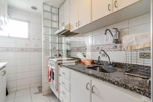 Cozinha de apartamento à venda com 3 quartos, 100m² em Pinheiros, São Paulo
