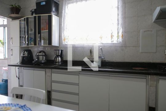 Cozinha de apartamento para alugar com 2 quartos, 90m² em Campo Grande, Santos