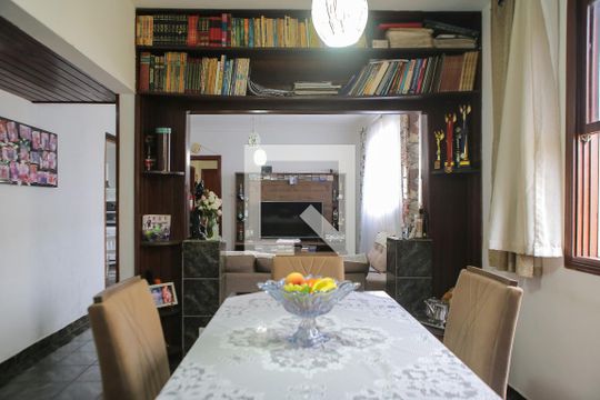 Sala de apartamento para alugar com 2 quartos, 90m² em Campo Grande, Santos