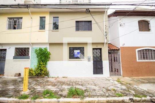 Fachada  de casa à venda com 2 quartos, 70m² em Ipiranga, São Paulo