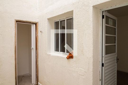 Quintal  de casa à venda com 2 quartos, 70m² em Ipiranga, São Paulo