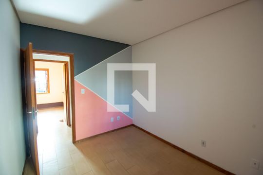 Quarto 1 de casa à venda com 5 quartos, 234m² em Chapeu do Sol, Porto Alegre