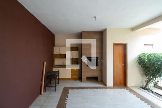Churrasqueira de casa à venda com 5 quartos, 234m² em Chapeu do Sol, Porto Alegre