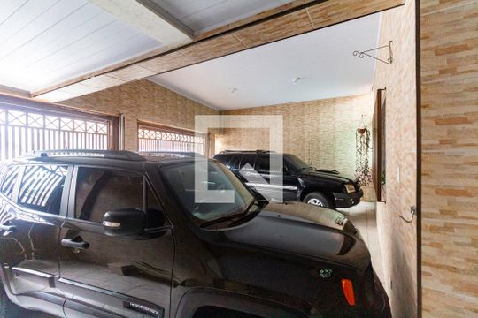 Garagem de casa à venda com 3 quartos, 400m² em São João Climaco, São Paulo