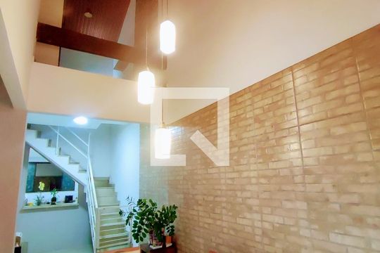 1º Pav - Sala de casa de condomínio à venda com 4 quartos, 220m² em Taquara, Rio de Janeiro