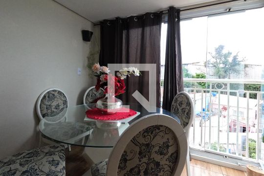 Sala de apartamento à venda com 3 quartos, 72m² em Vila Barros, Guarulhos