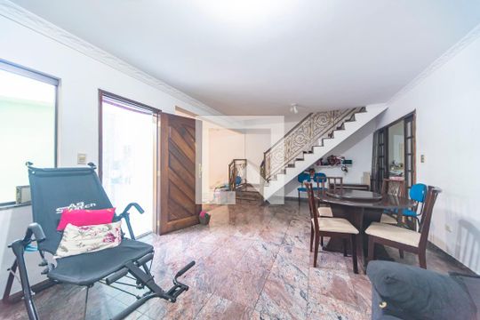 Sala de casa à venda com 3 quartos, 285m² em Vila Curuca, Santo André