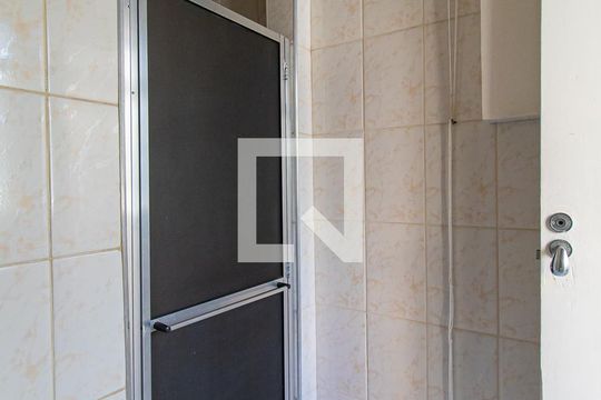 Banheiro de kitnet/studio para alugar com 1 quarto, 26m² em Bela Vista, São Paulo