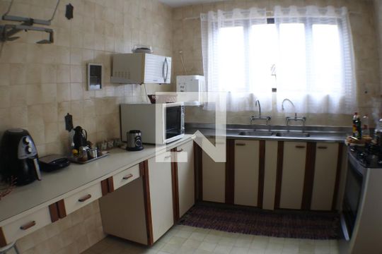 Cozinha de casa de condomínio à venda com 3 quartos, 603m² em Taquara, Rio de Janeiro