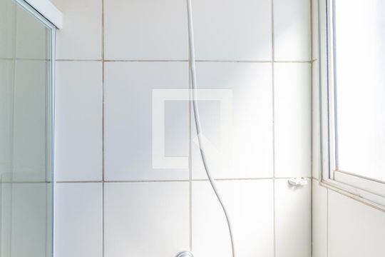 Banheiro de apartamento à venda com 2 quartos, 43m² em Parque das Cachoeiras, Campinas
