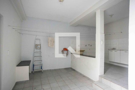 Área comum de casa à venda com 3 quartos, 173m² em Piraporinha, Diadema