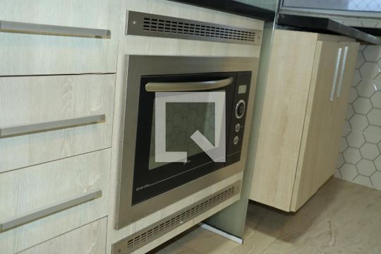 Cozinha de apartamento para alugar com 2 quartos, 47m² em Jardim Ísis, Cotia