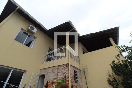 Fachada de casa para alugar com 5 quartos, 200m² em Centro Histórico, Canoas